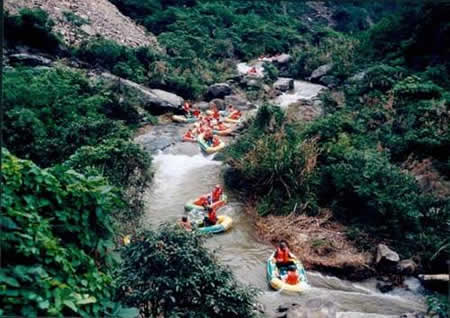 <b>【清远MT】深圳去清远玄真勇猛动感全程漂流、天溪谷探险、密室巷战、山水泳</b>